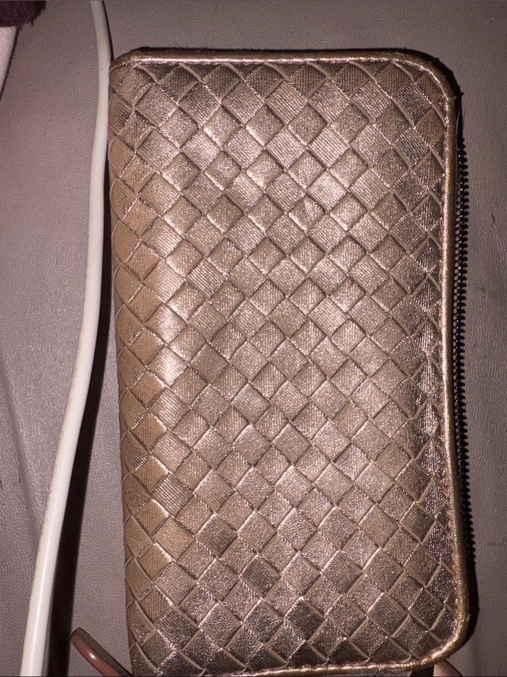 GOOD CONDITION BOTTEGA VENETTA Woven Zip Wallet - Champagne Metallic
